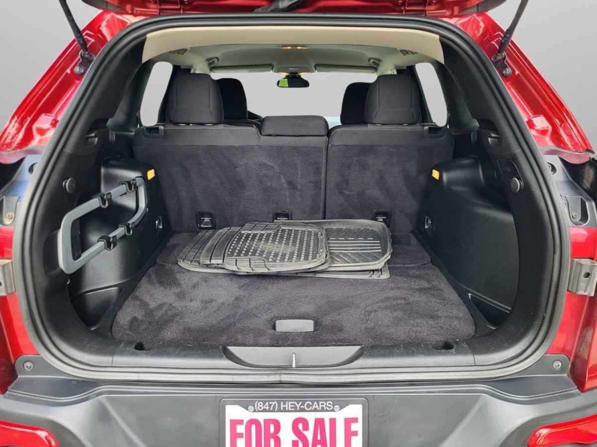 Used 2015 Jeep Cherokee Latitude w/ Cold Weather Group AWD/4WD image 14