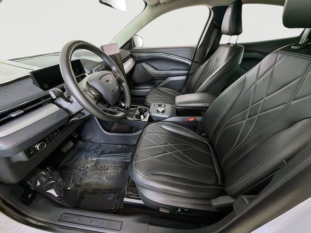 Used 2023 Ford Mustang Mach-E Select image 19