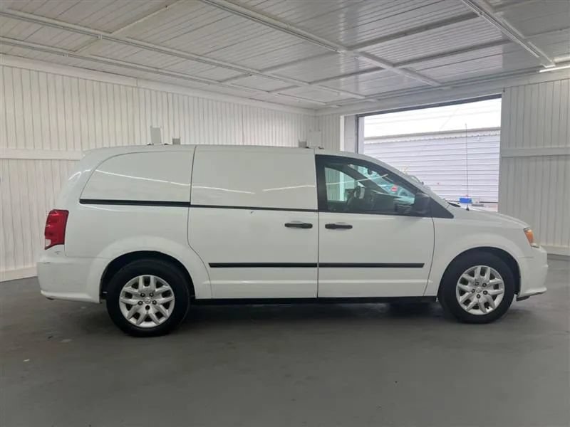 Used 2014 RAM C/V Tradesman FWD image 4