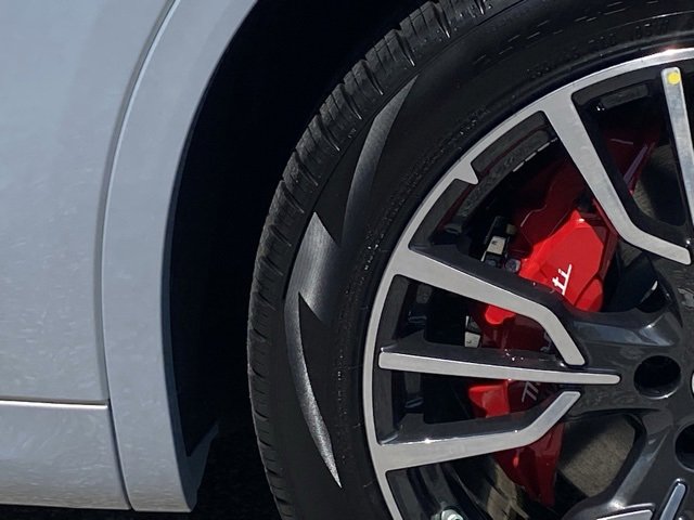 New 2024 Maserati Grecale GT image 13