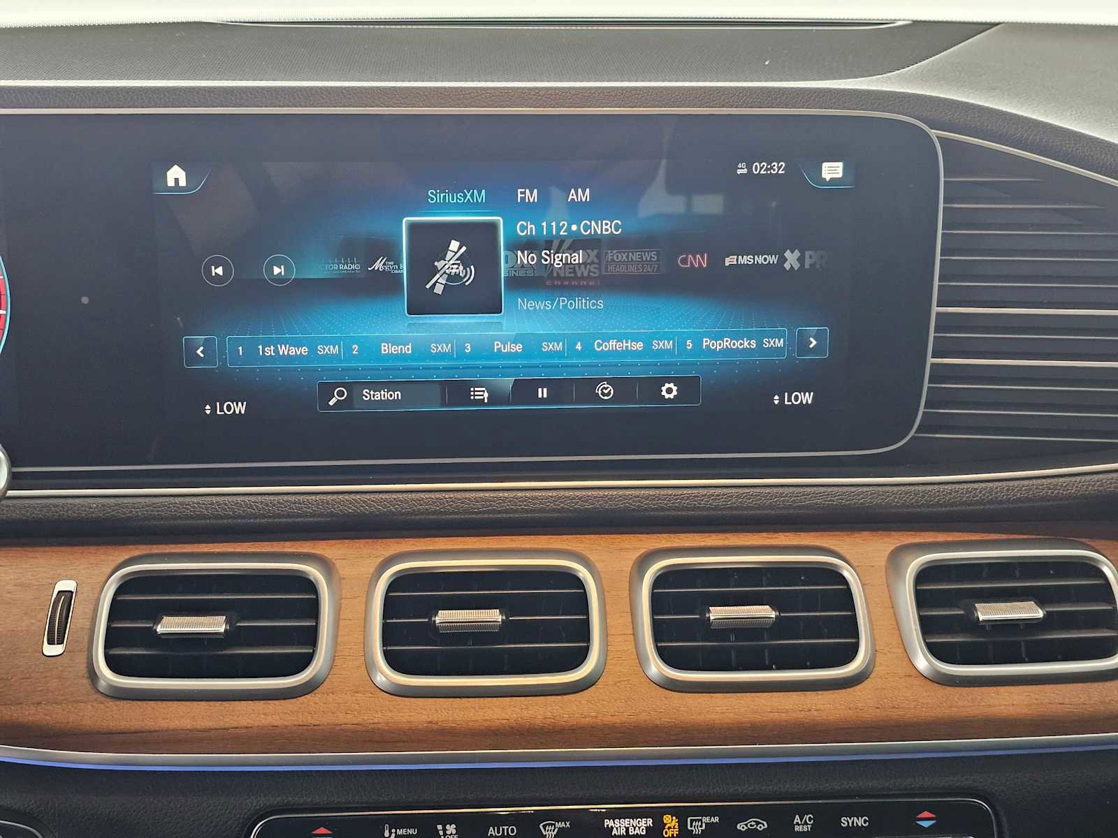 Used 2020 Mercedes-Benz GLE 350 4MATIC image 26