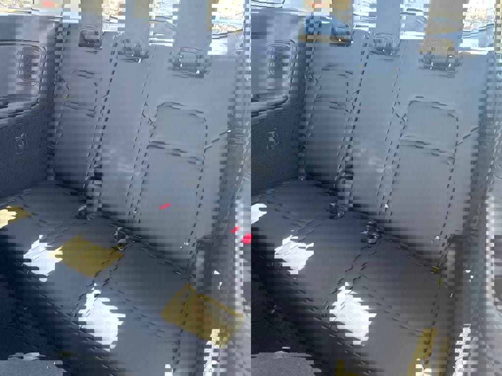 New 2026 Nissan Pathfinder Platinum image 13