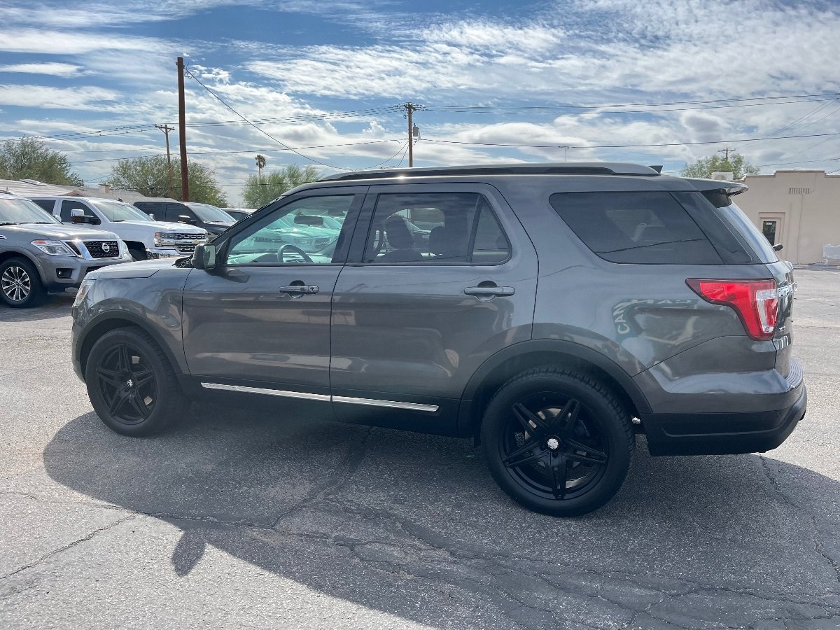 Used 2019 Ford Explorer XLT FWD image 8