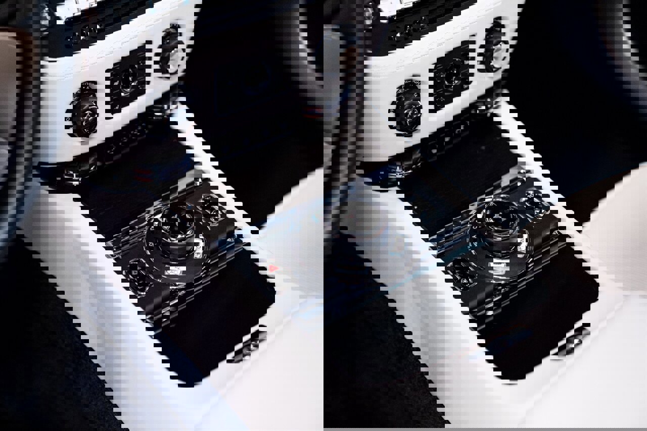 Used 2019 Rolls-Royce Dawn image 17