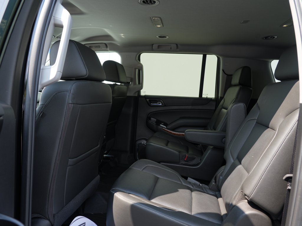 Certified 2020 Chevrolet Suburban Premier w/ RST 6.2L Performance Edition AWD/4WD image 18
