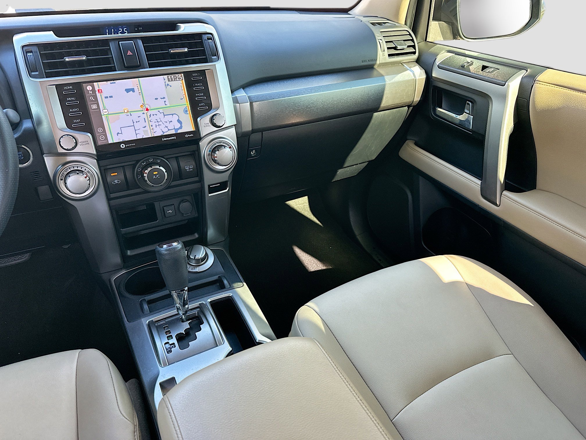 Used 2020 Toyota 4Runner SR5 image 24