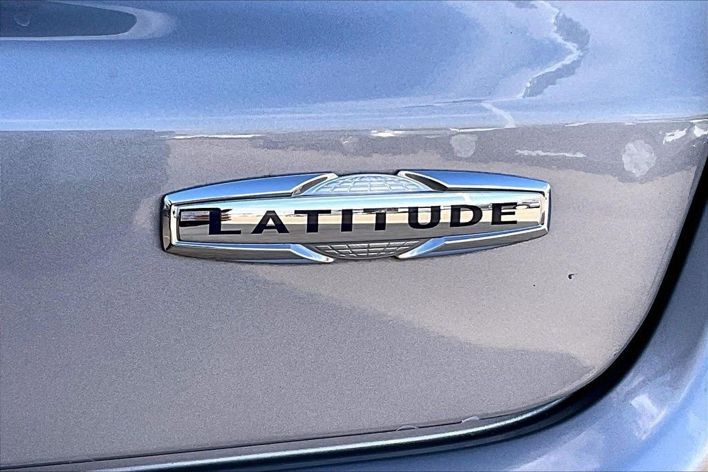 Used 2022 Jeep Compass Latitude w/ Sun and Sound Group image 8