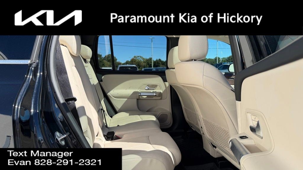 Used 2022 Mercedes-Benz GLB 250 4MATIC image 29