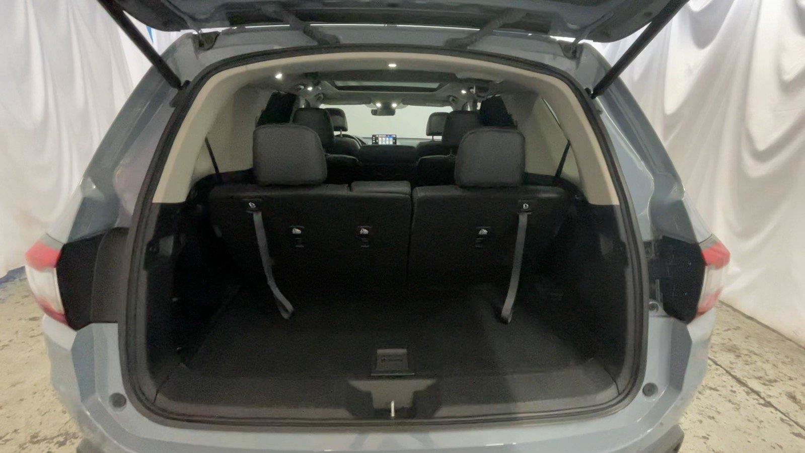 Certified 2023 Honda Pilot Touring image 19