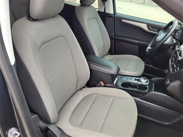 Used 2022 Ford Escape SE w/ SE Sport Appearance Package image 22