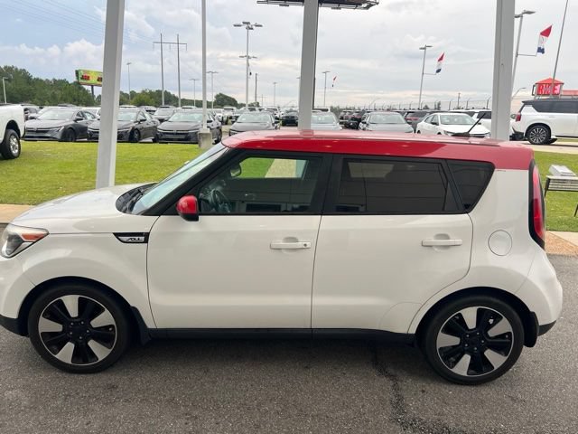 Used 2017 Kia Soul + w/ Designer's Package FWD image 4