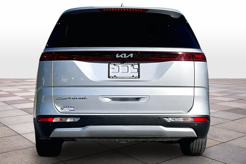 Used 2022 Kia Carnival LX FWD image 4