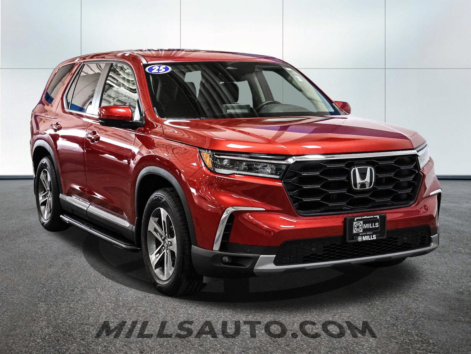 Used 2025 Honda Pilot EX-L image 11