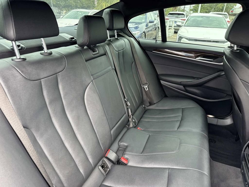 Used 2020 BMW 530i w/ Convenience Package RWD image 10