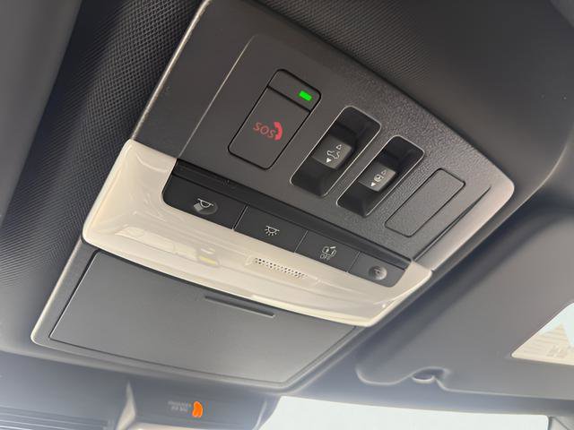 New 2025 Mitsubishi Outlander SEL Black Edition image 24