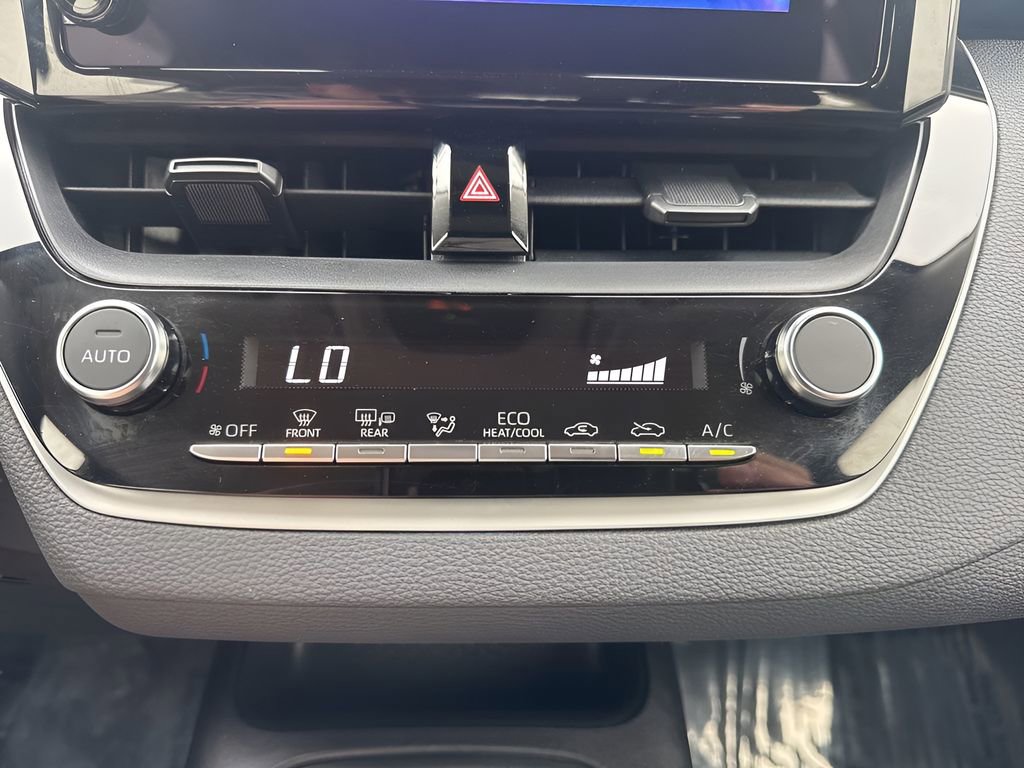Used 2026 Toyota Corolla LE FWD image 19