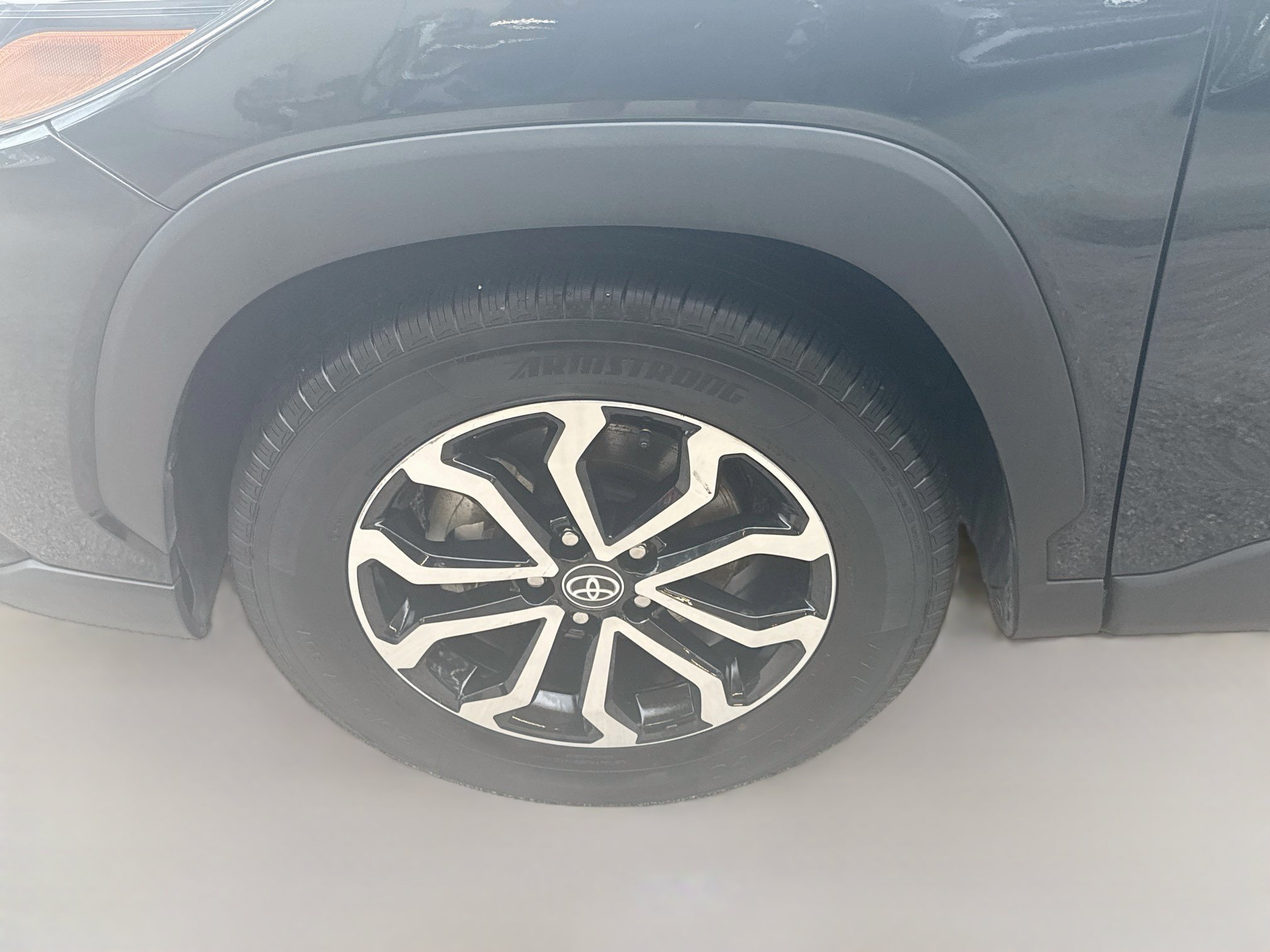 Used 2023 Toyota Corolla Cross AWD Hybrid image 36