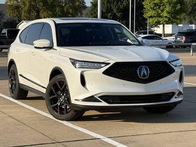 Used 2023 Acura MDX w/ Technology Package FWD image 2