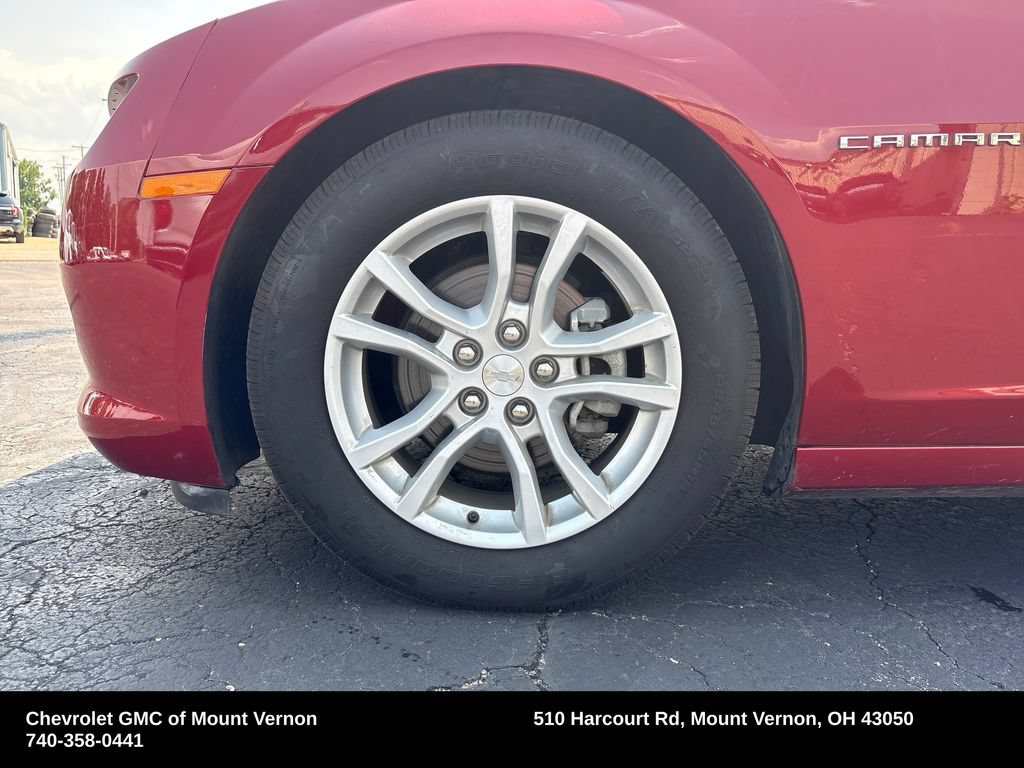 Used 2015 Chevrolet Camaro LS RWD image 19