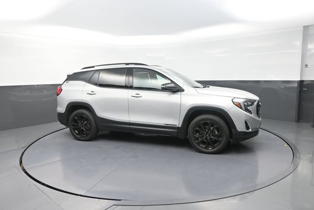 Used 2021 GMC Terrain SLT w/ Elevation Edition AWD/4WD image 18