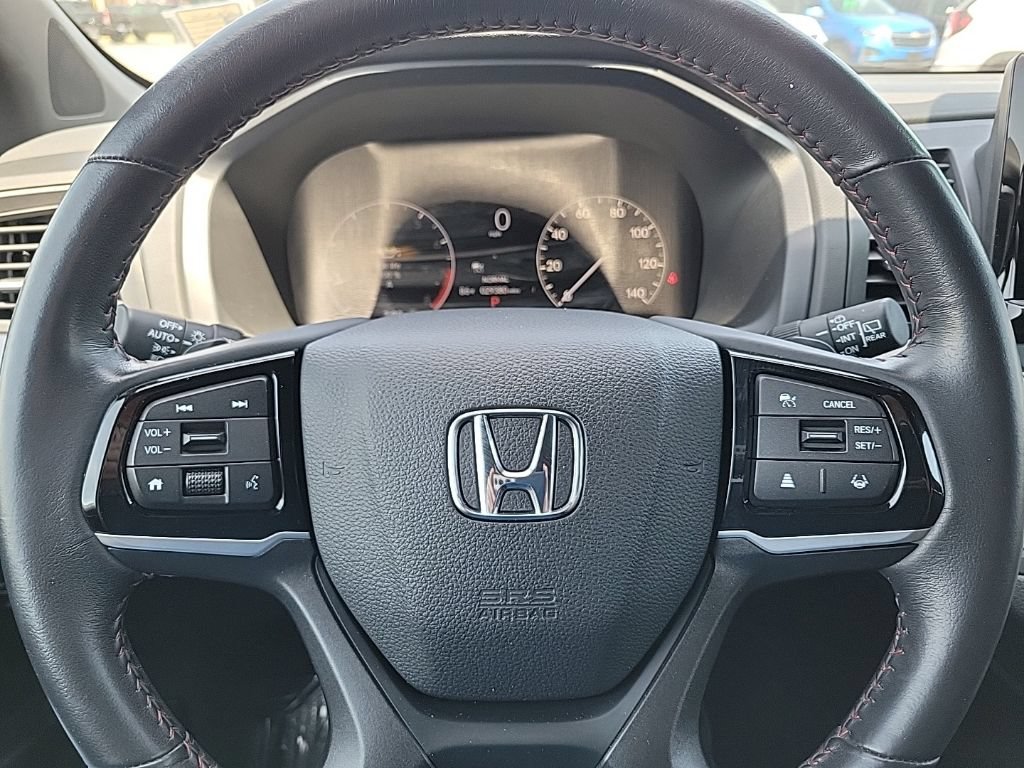 Used 2025 Honda Odyssey Sport-L image 16