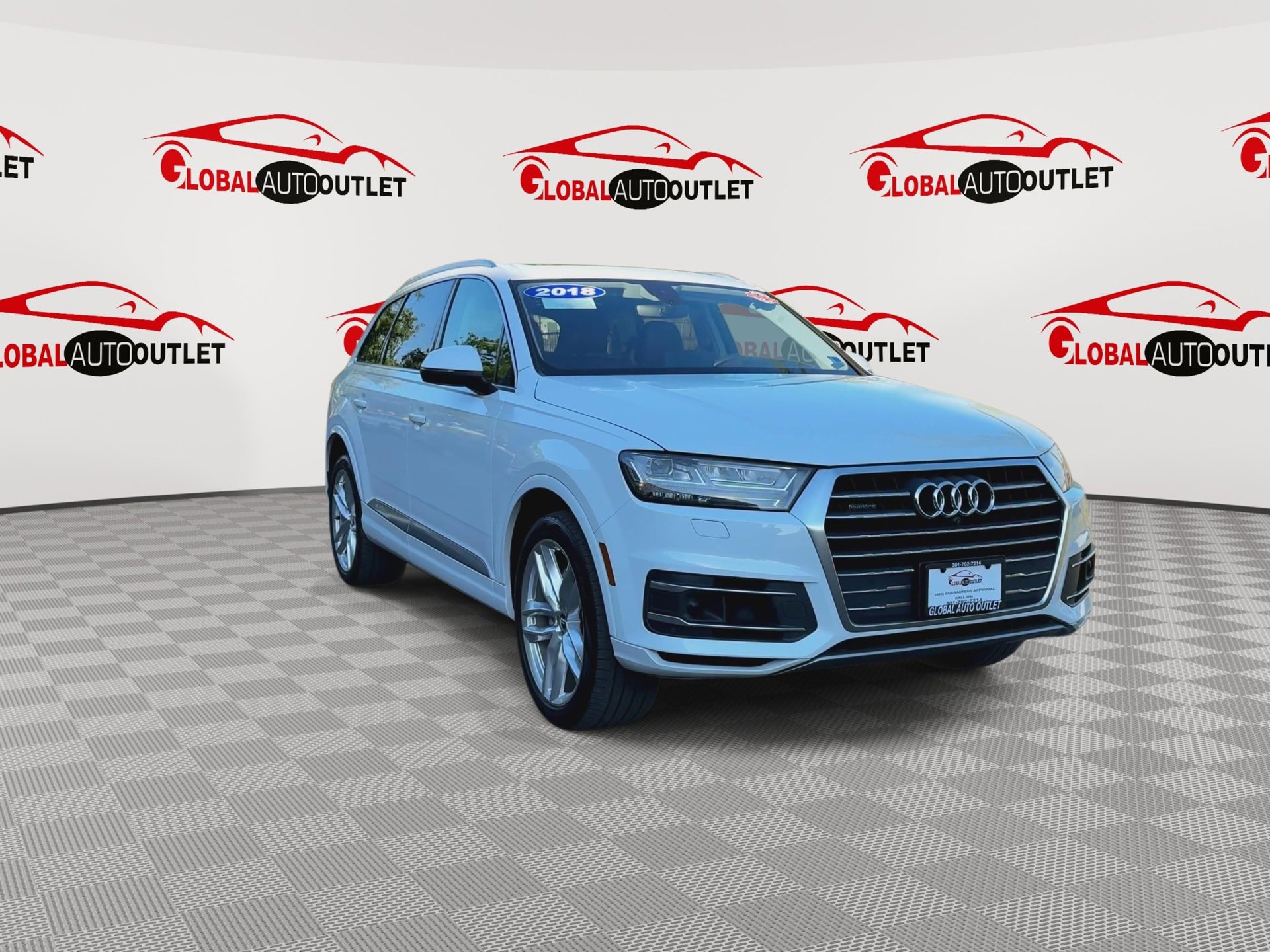 Used 2018 Audi Q7 3.0T Prestige AWD/4WD image 2