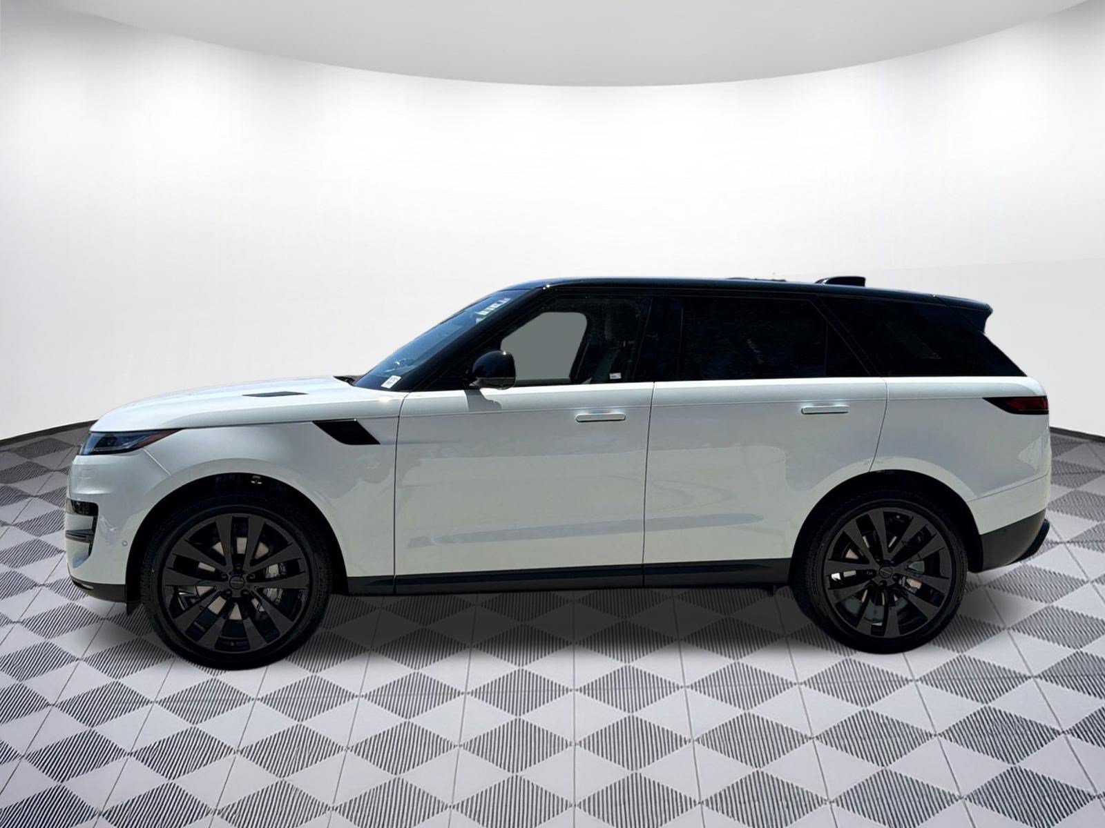 New 2026 Land Rover Range Rover Sport SE AWD/4WD image 2