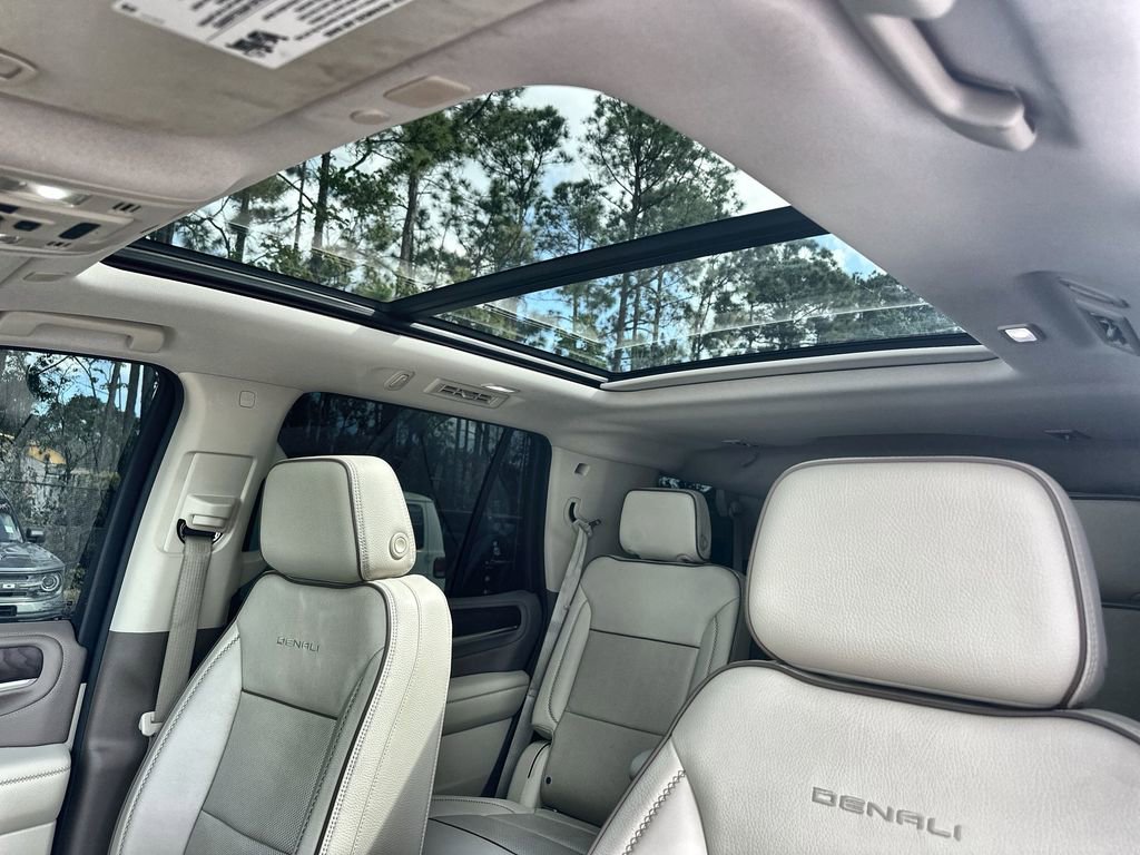 Certified 2021 GMC Yukon Denali w/ Denali Premium Package image 19