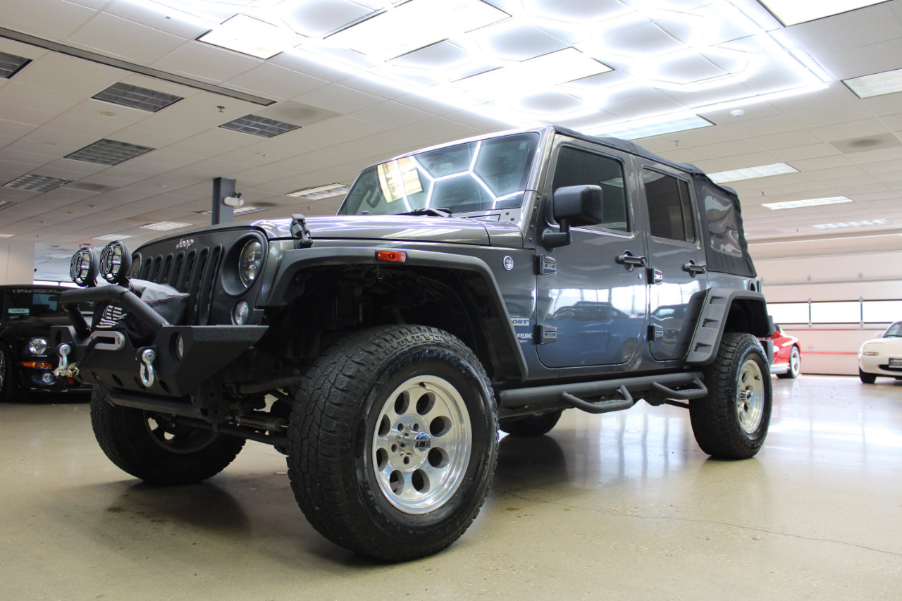 Used 2018 Jeep Wrangler Unlimited Sport S image 3