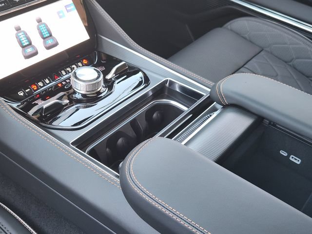 New 2026 Jeep Grand Wagoneer Summit AWD/4WD image 17