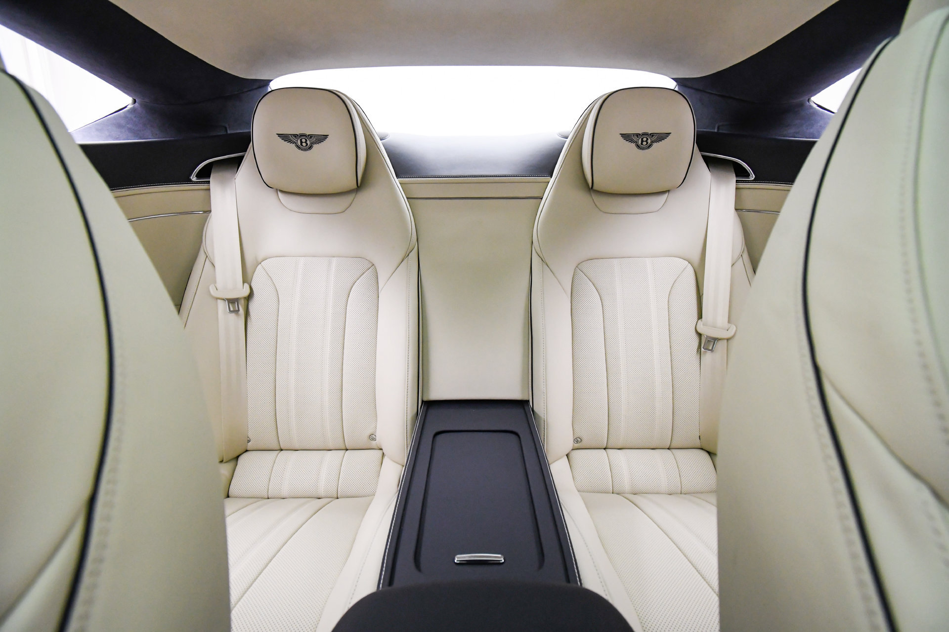 New 2026 Bentley Continental GT AWD/4WD image 18
