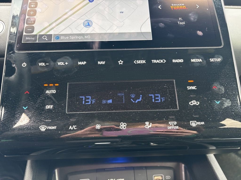 Used 2024 Hyundai Santa Cruz Limited image 37