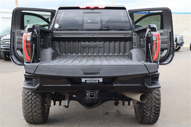 Used 2025 GMC Sierra 3500 AT4 w/ AT4 Premium Plus Package AWD/4WD image 42