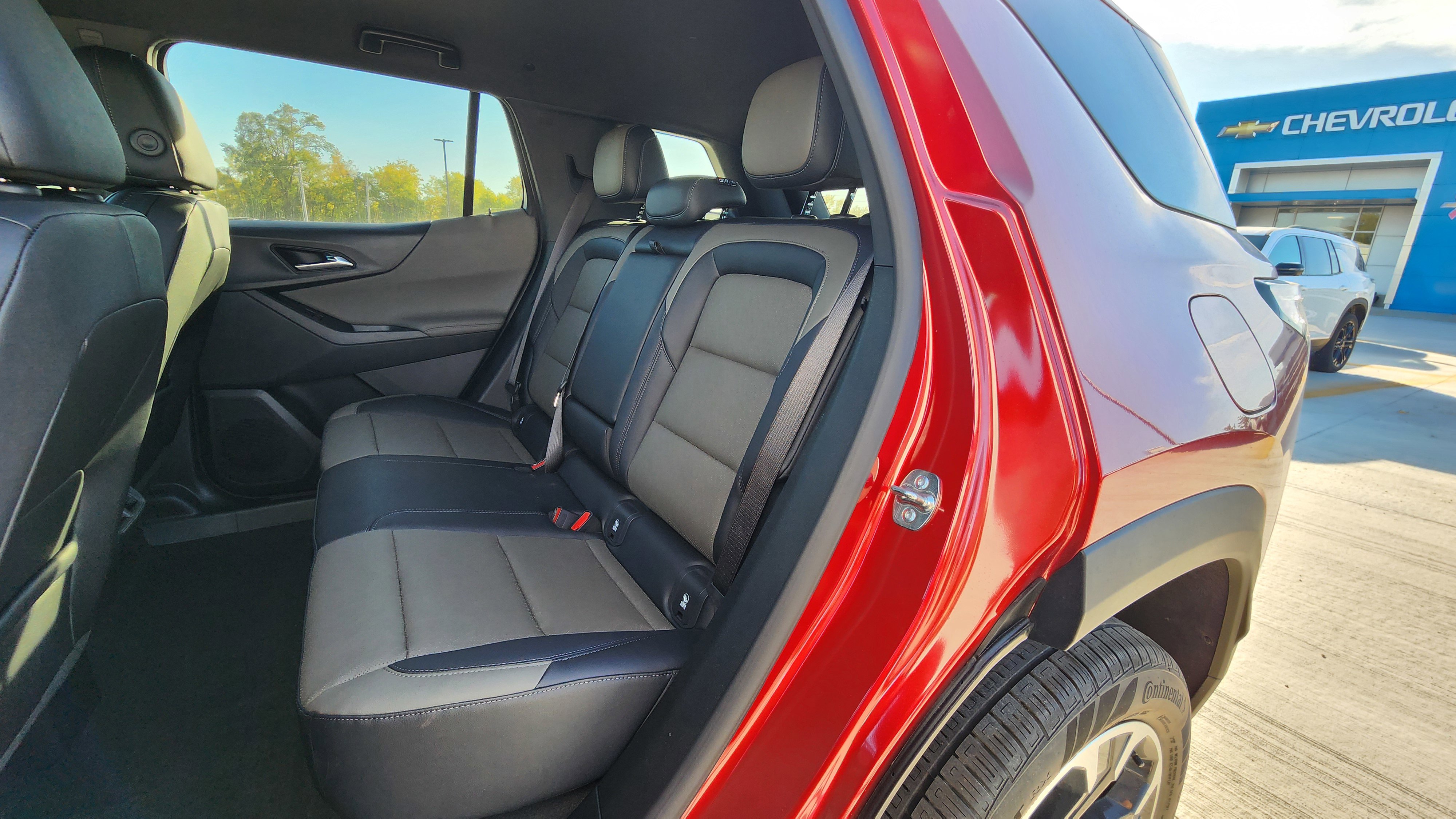 New 2026 Chevrolet Equinox LT w/ Convenience Package II image 16