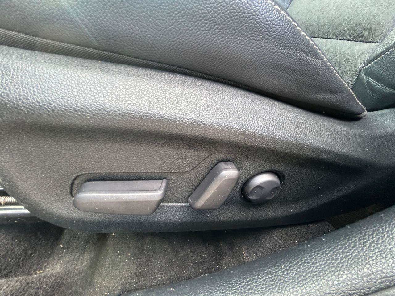 Used 2021 Kia Niro EX FWD image 22
