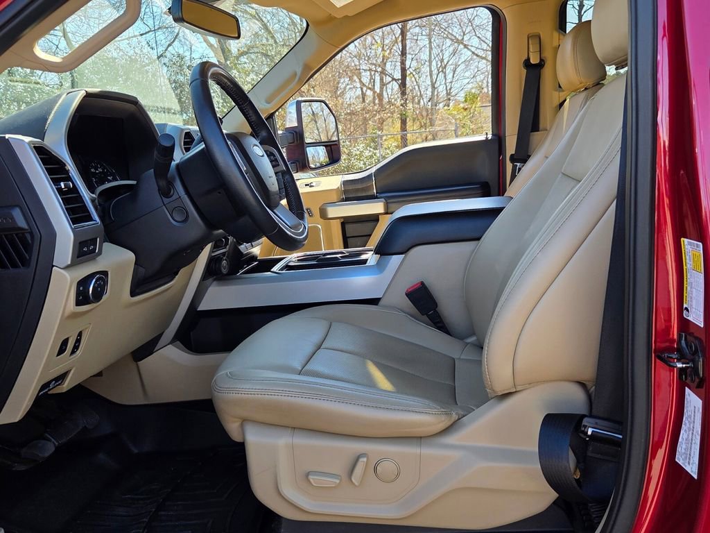 Used 2021 Ford F250 Lariat w/ Lariat Ultimate Package image 3