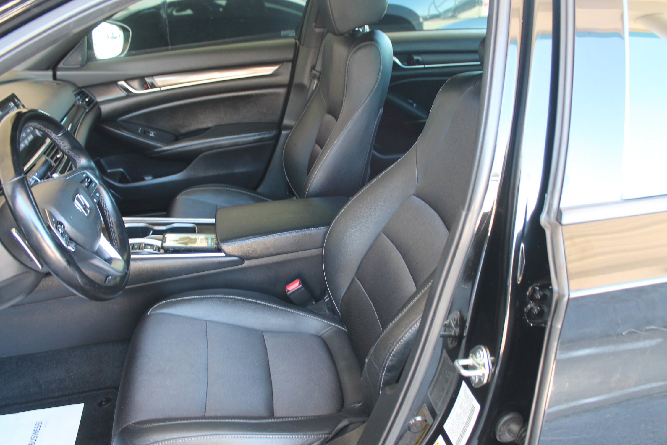 Used 2020 Honda Accord Sport image 24
