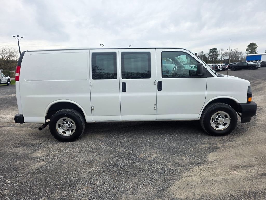 Used 2019 Chevrolet Express 2500 w/ Driver Convenience Package RWD image 11