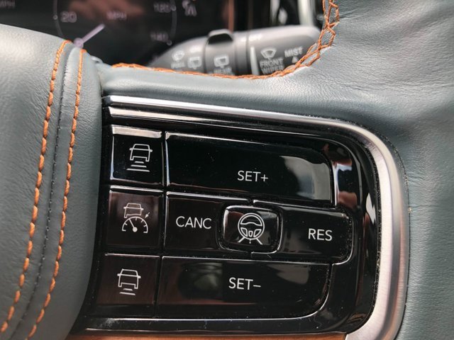 Used 2022 Jeep Grand Wagoneer Series II w/ Convenience Group III image 6