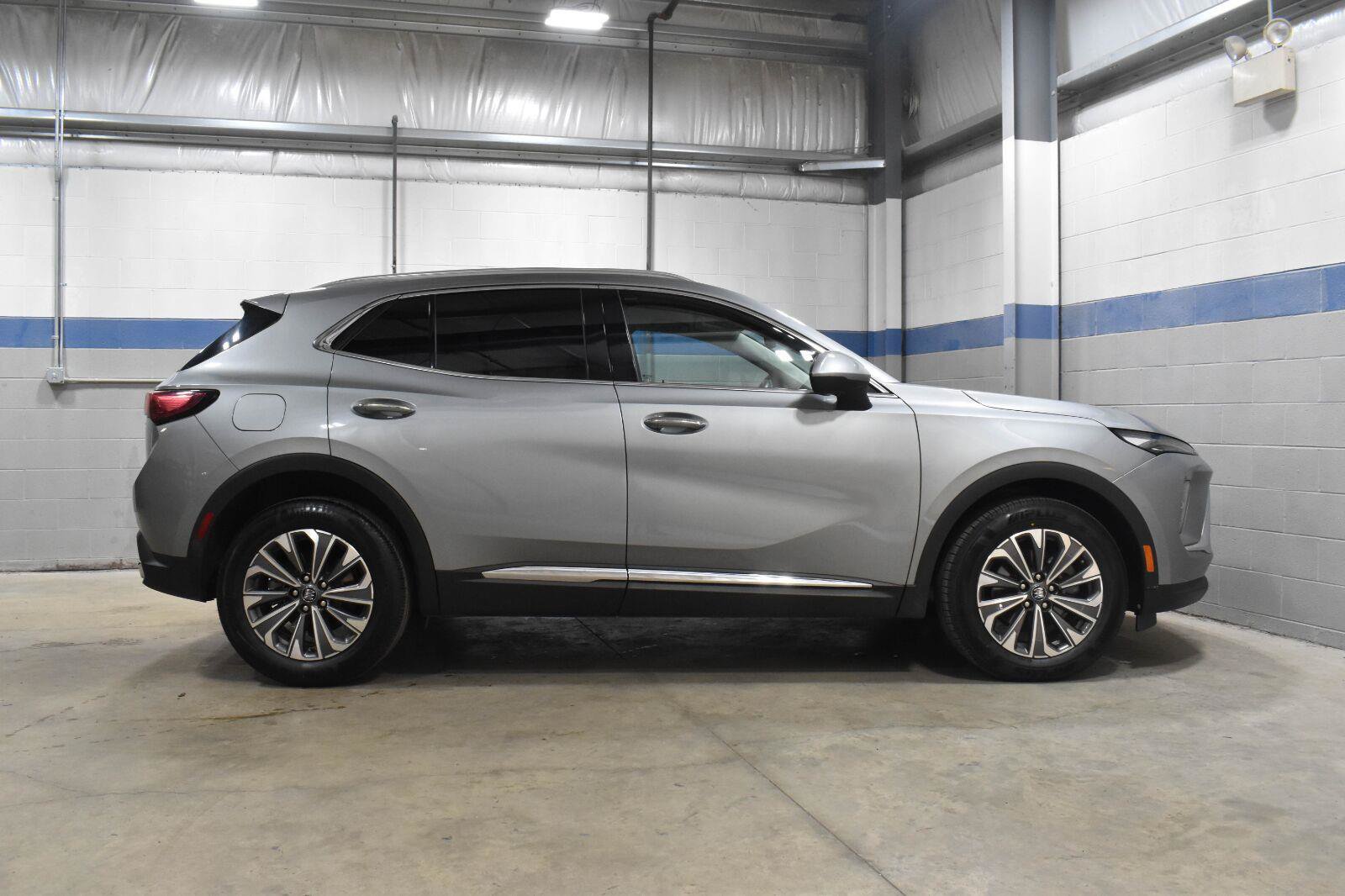 Used 2024 Buick Envision Preferred AWD/4WD image 25