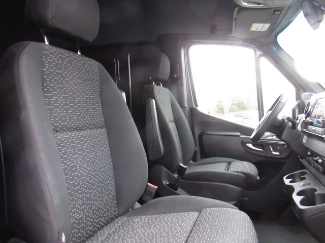 New 2025 Mercedes-Benz Sprinter 4500 image 16