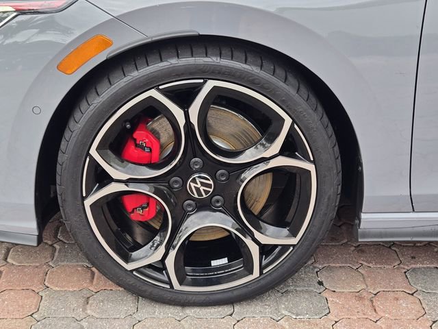 Certified 2025 Volkswagen GTI Autobahn FWD image 11