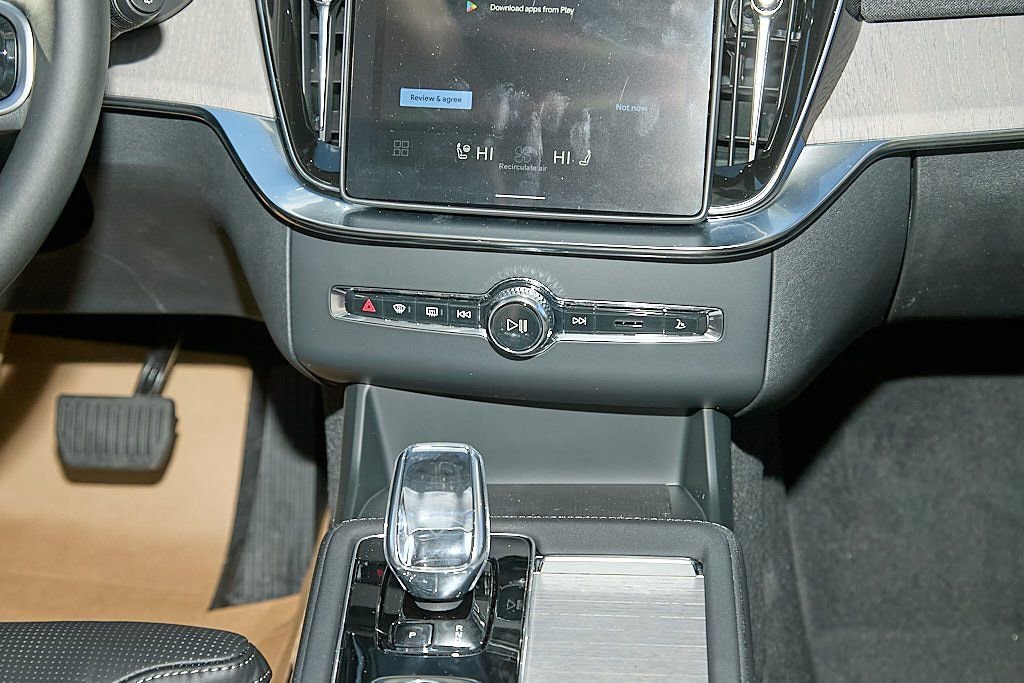 New 2026 Volvo XC90 B5 Ultra w/ Protection Package image 31