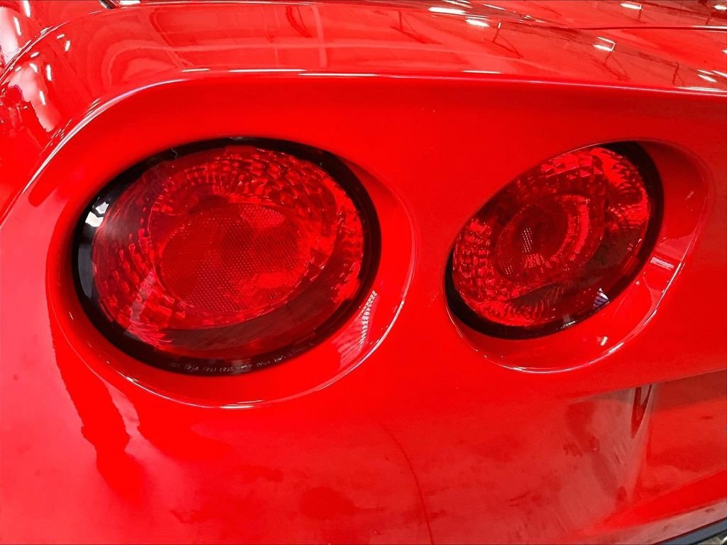 Used 2006 Chevrolet Corvette Convertible w/ Preferred Equipment Group RWD image 34