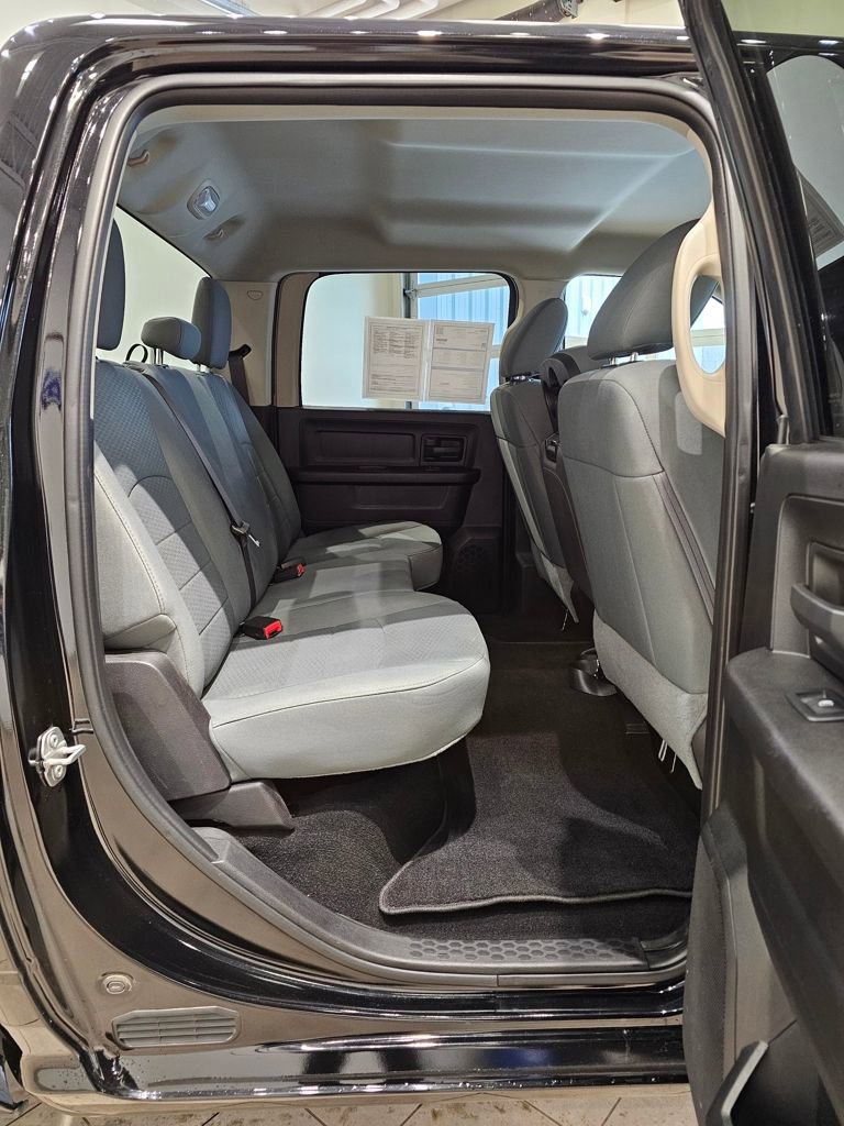 Used 2019 RAM 1500 Express w/ Express Value Package image 31