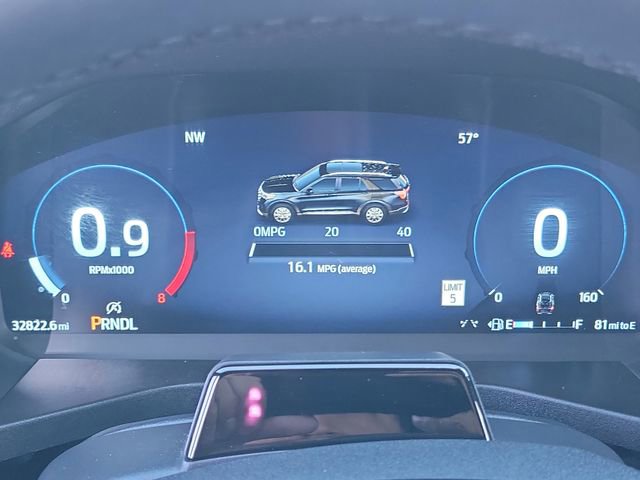 Certified 2025 Ford Explorer Platinum AWD/4WD image 10