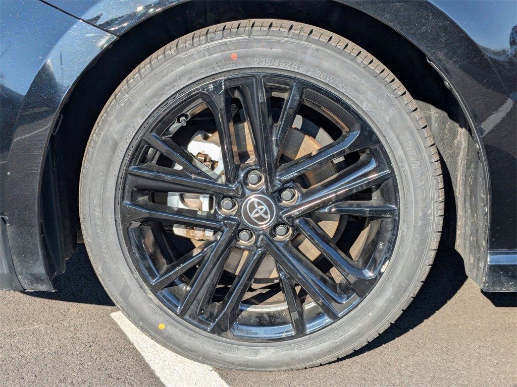 Used 2025 Toyota Camry SE image 11