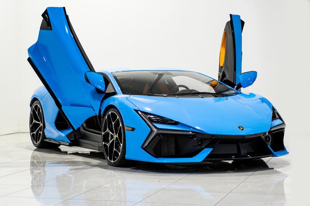 Used 2024 Lamborghini Revuelto image 6