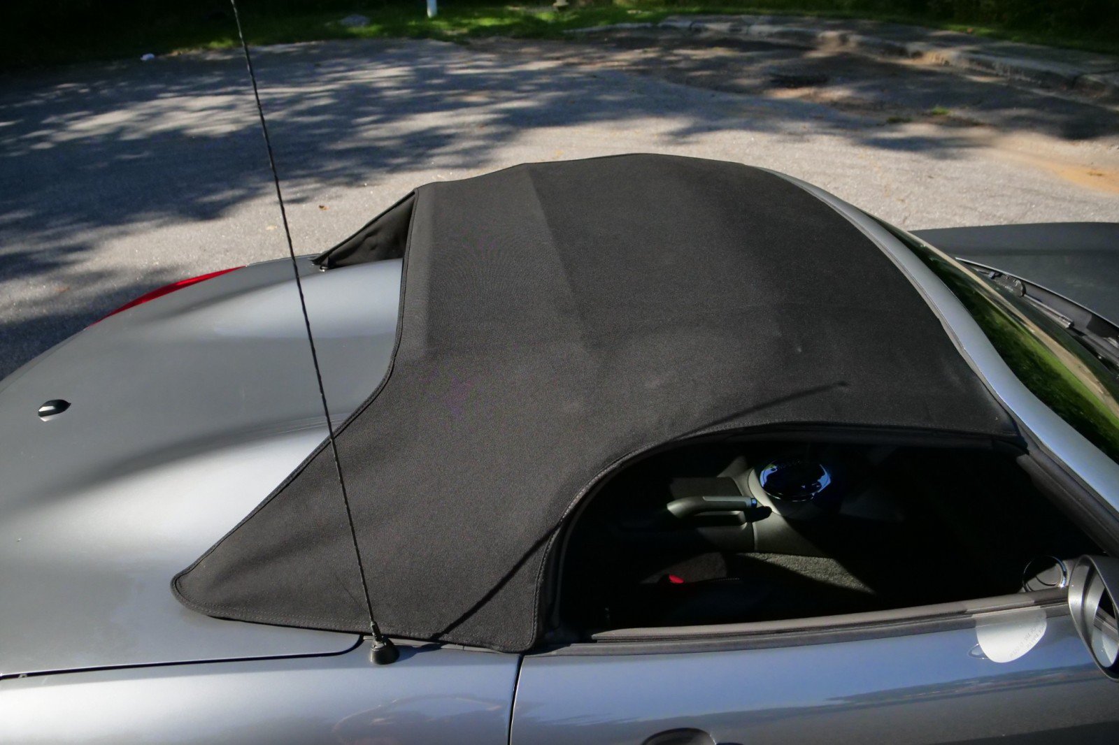 Used 2007 Pontiac Solstice Convertible w/ Premium Package RWD image 27