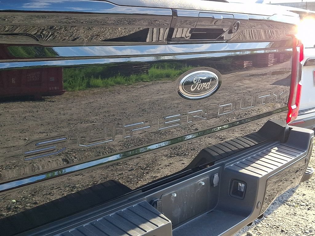 Used 2024 Ford F350 Lariat w/ Sport Appearance Package AWD/4WD image 10